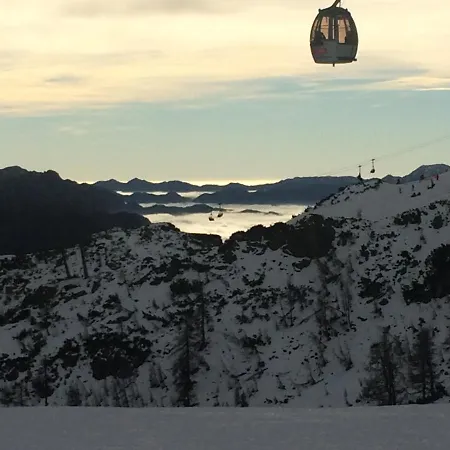 Tom's Huette Presseggersee