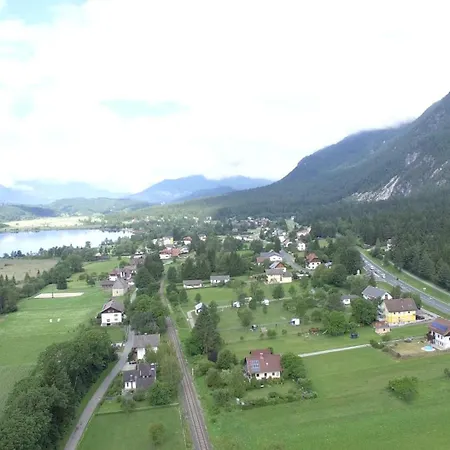 Tom's Hütte Apartamento *