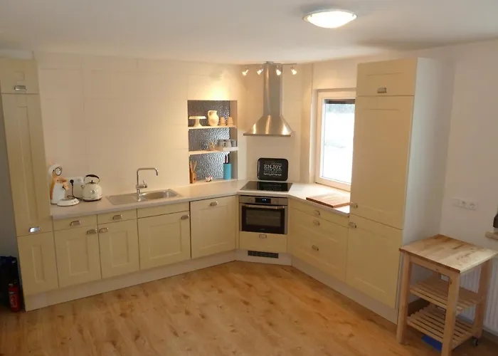 Tom's Huette Apartament