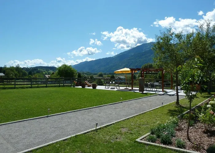 Tom's Huette Apartament *